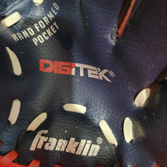 Franklin My first T-Ball Baseball Glove 8" Digitek Red White & Blue Mitt - Picture 5 of 7